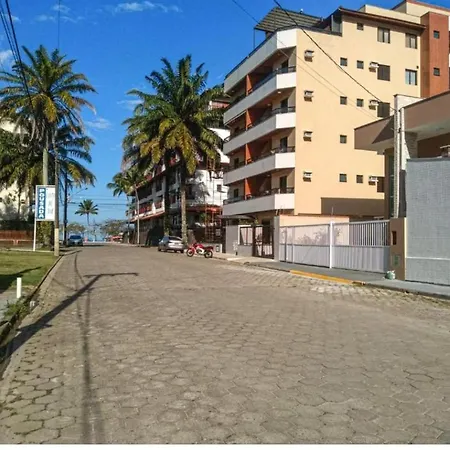 Condomínio Familiar com apartamento a 150 metros do mar em área nobre da Praia Grande em Ubatuba-3